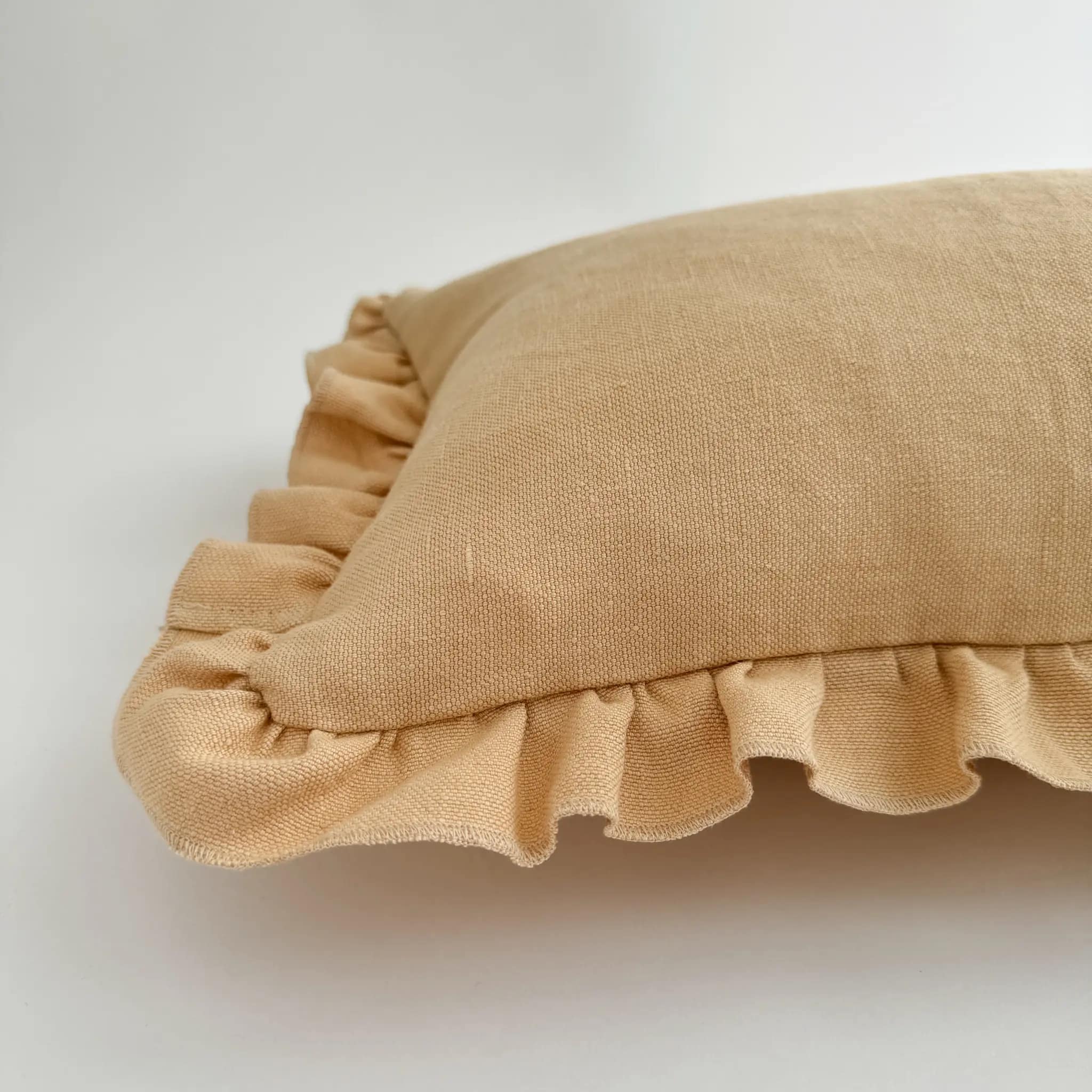 Essential Elegance Linen Ruffle Cushion Cover – Butter