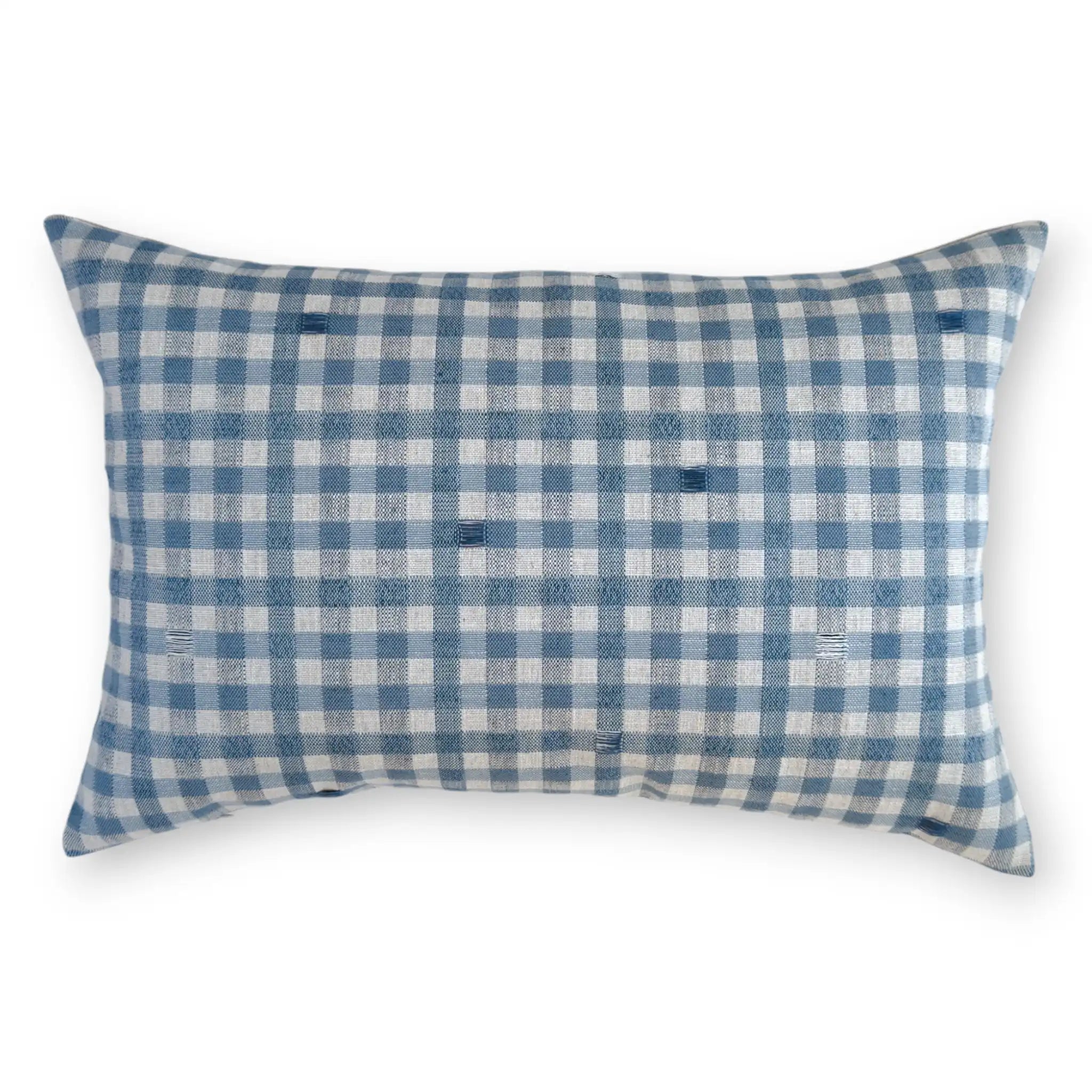 Light blue checkered cushion cover, 40x60 cm