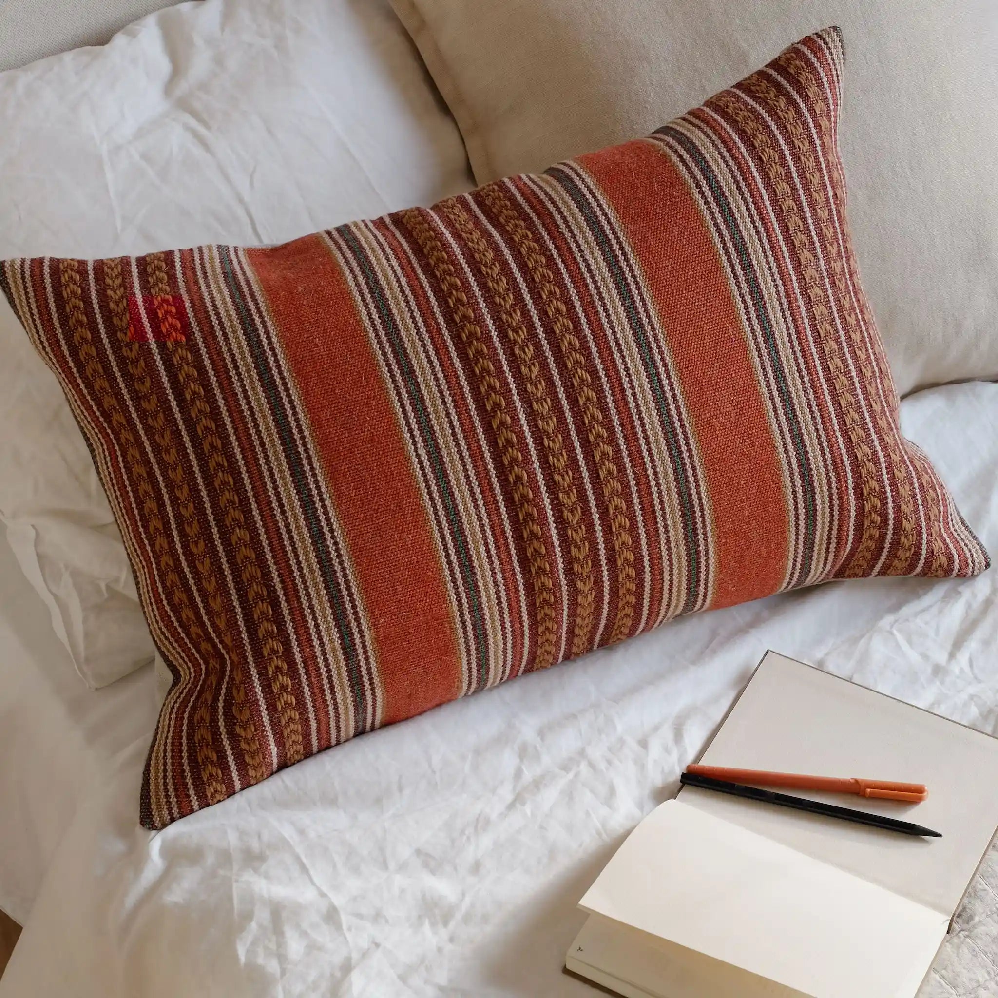 Earthy red cushion cover 40x60 cm